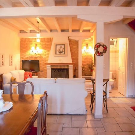 Traditional House In The Centre Of Vasiliki エクステリア 写真