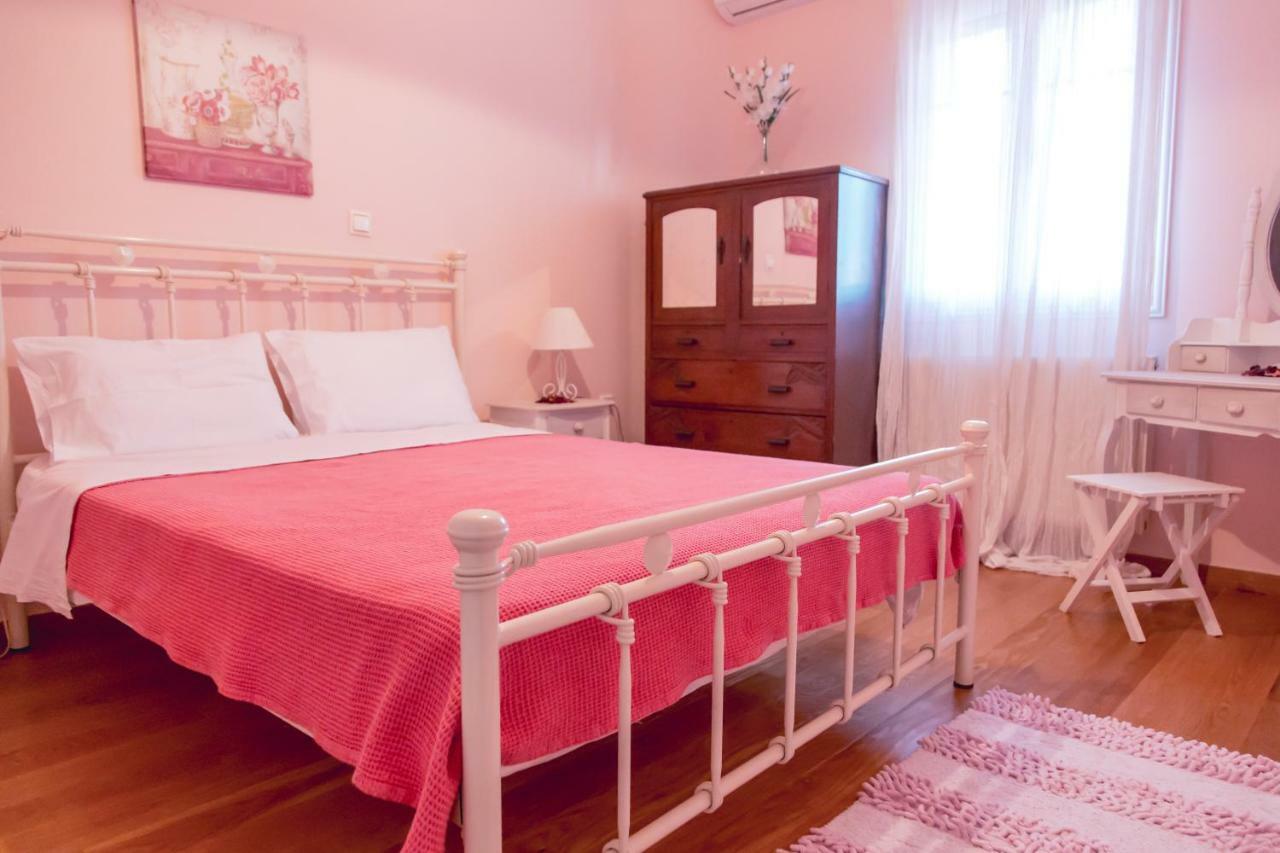Traditional House In The Centre Of Vasiliki エクステリア 写真