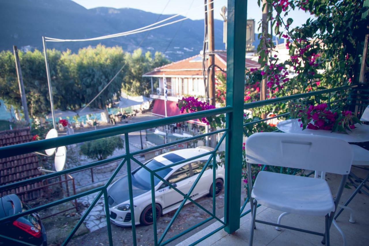 Traditional House In The Centre Of Vasiliki エクステリア 写真